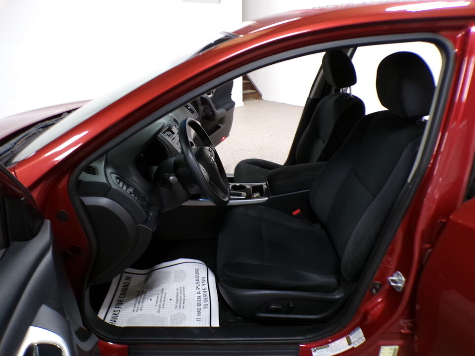2014 Nissan Altima  - Tom's Credit City