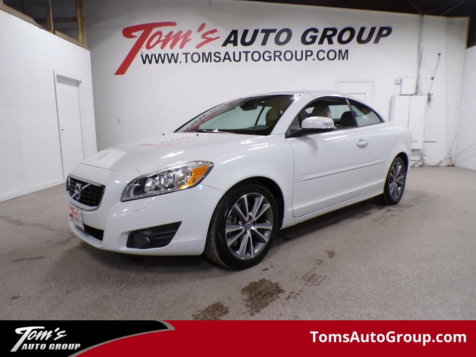 2011 Volvo C70  - M08872  - Tom's Auto Group