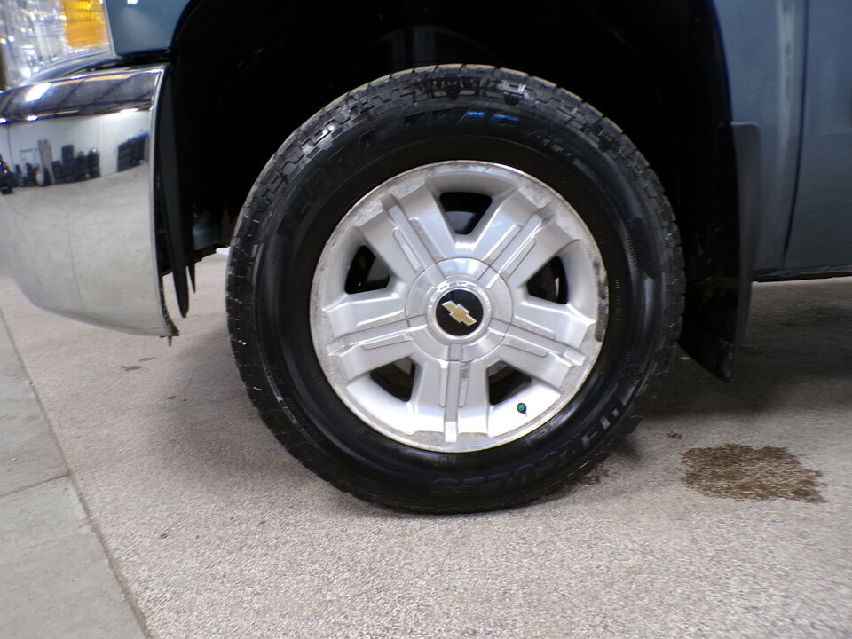 2013 Chevrolet Silverado 1500  - Tom's Credit City
