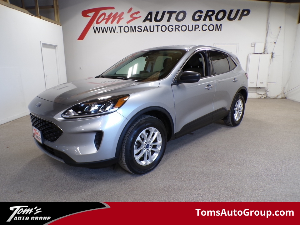 2022 Ford Escape SE  - M04209L  - Tom's Auto Group