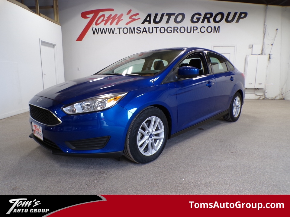 2018 Ford Focus SE  - W59699L  - Toms Auto Sales West