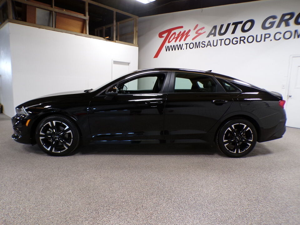 2022 Kia K5  - Tom's Credit City