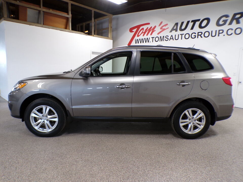 2012 Hyundai Santa Fe  - Tom's Budget Cars