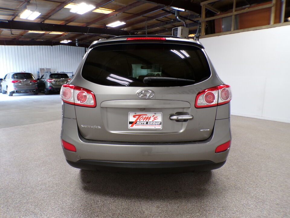 2012 Hyundai Santa Fe  - Tom's Budget Cars