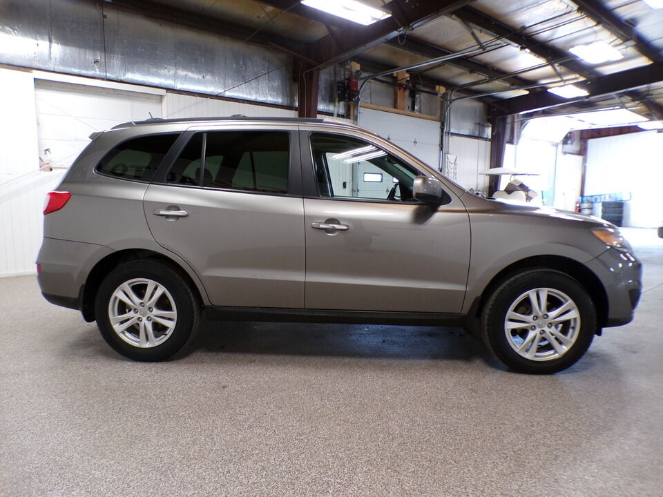2012 Hyundai Santa Fe  - Tom's Budget Cars