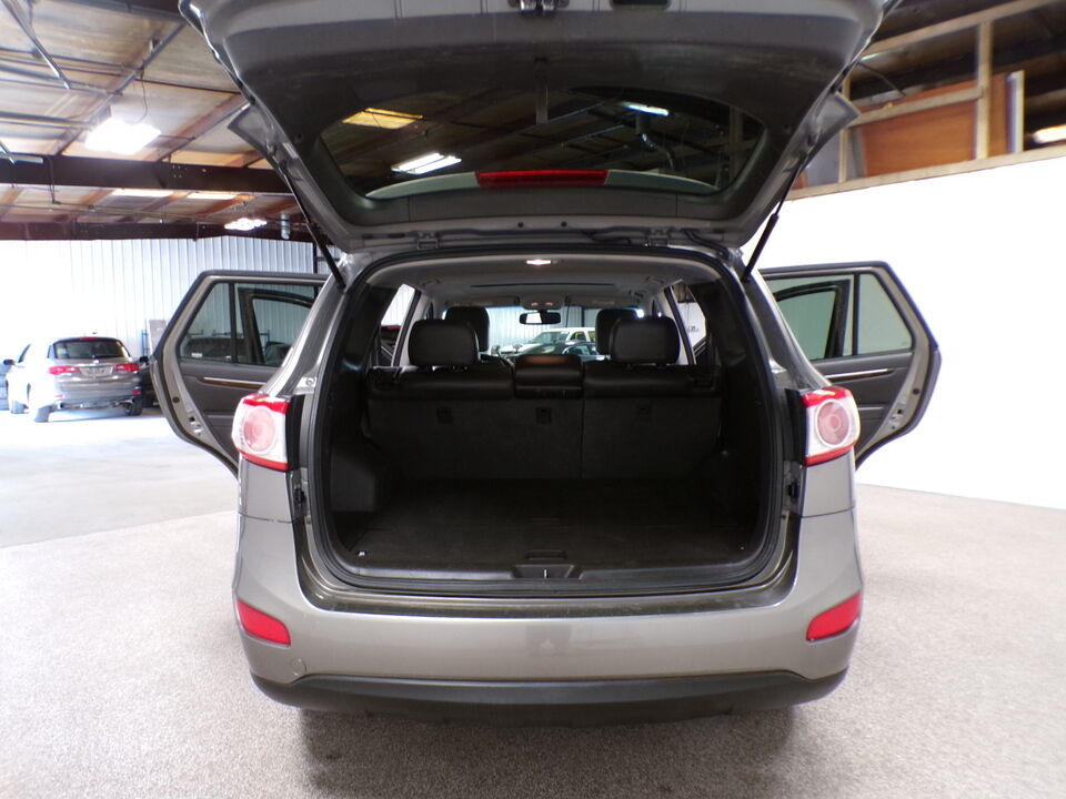 2012 Hyundai Santa Fe  - Tom's Budget Cars