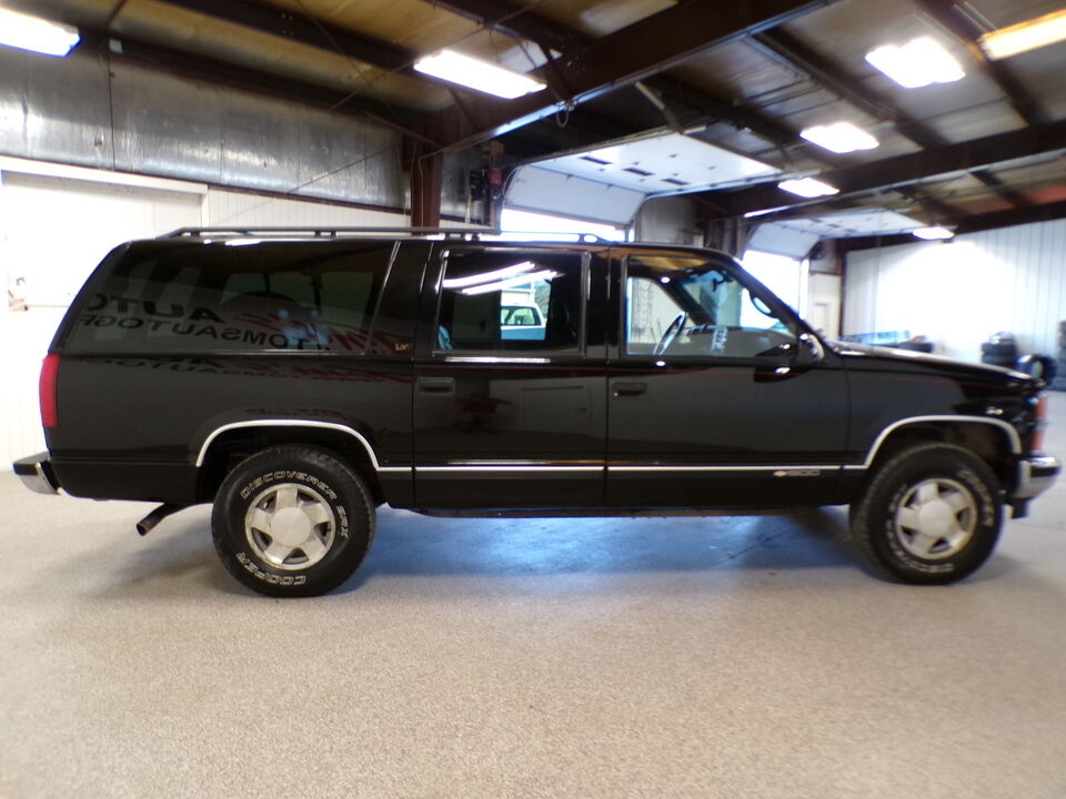 1999 Chevrolet Suburban  - Tom's Credit City