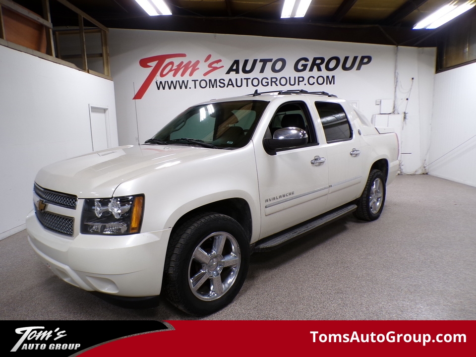 2013 Chevrolet Avalanche LTZ  - N61868Z  - Tom's Auto Group