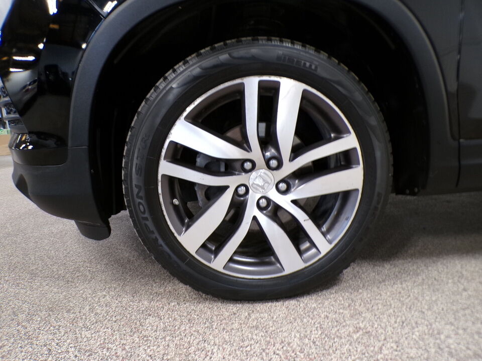 2016 Honda Pilot  - Tom's Credit City