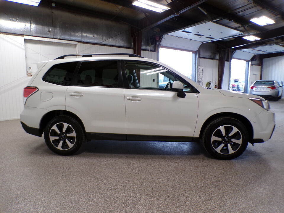 2017 Subaru Forester  - Tom's Credit City
