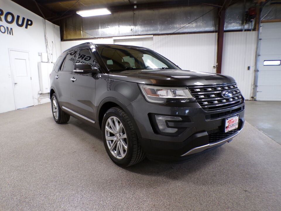 2016 Ford Explorer  - Tom's Budget Cars