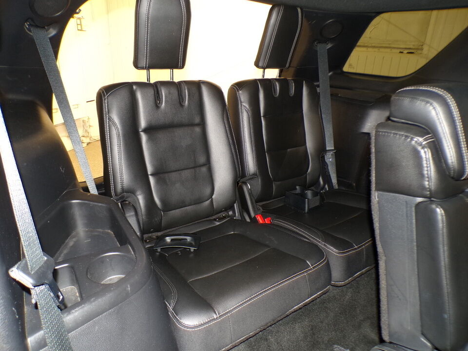 2016 Ford Explorer  - Tom's Budget Cars