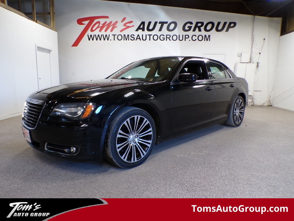 2013 Chrysler 300 300S  - B90919  - Tom's Budget Cars