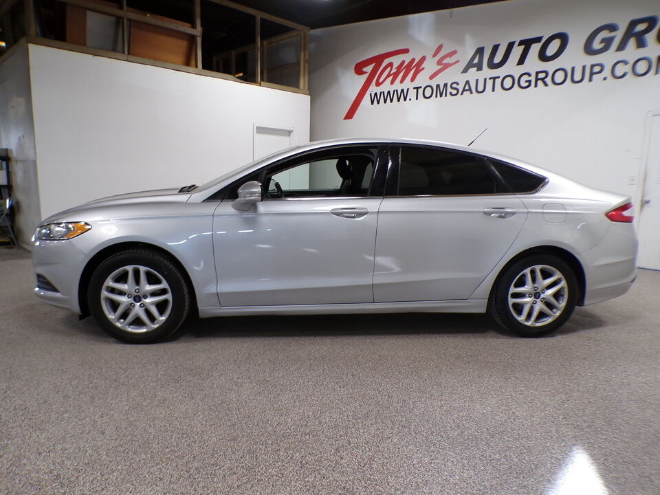 2016 Ford Fusion  - Tom's Credit City