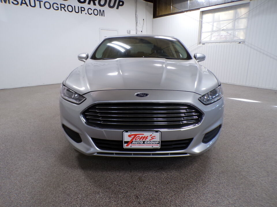 2016 Ford Fusion  - Tom's Credit City