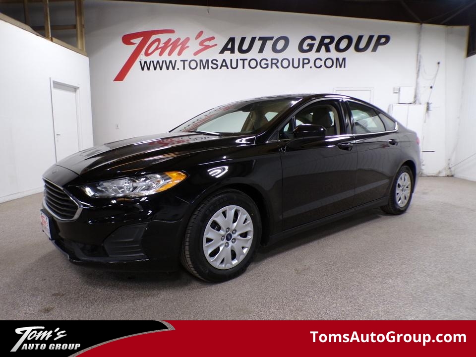 2020 Ford Fusion S  - M61312C  - Tom's Auto Sales, Inc.