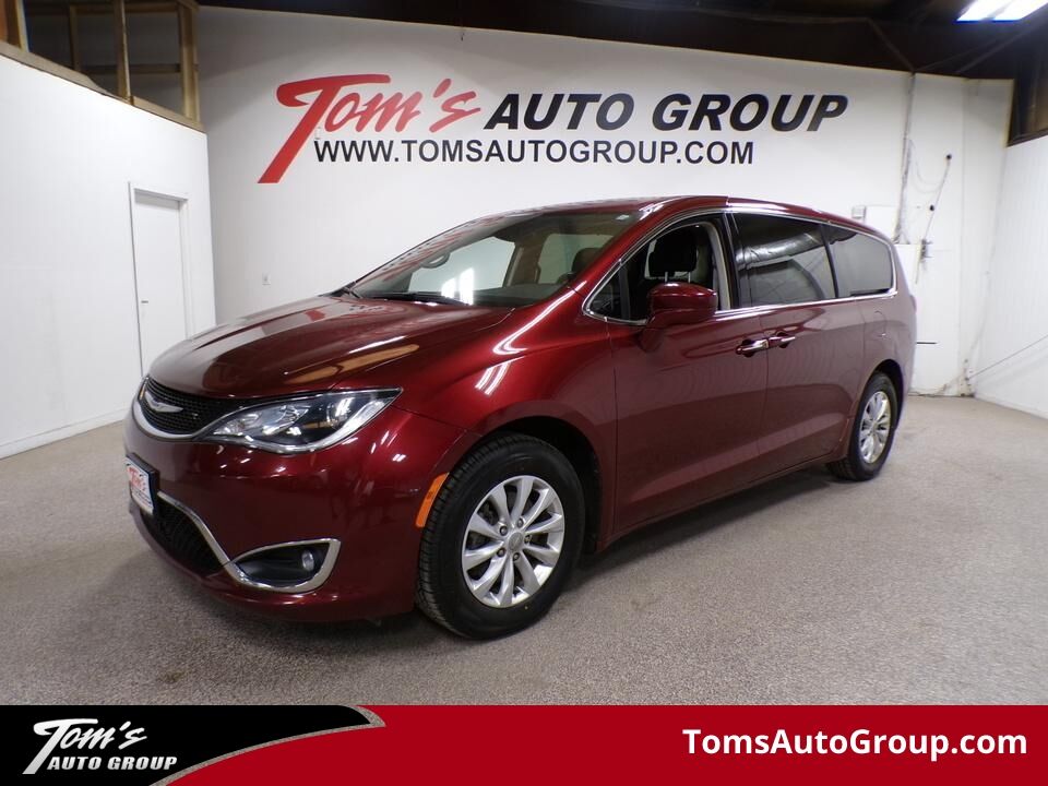 2019 Chrysler Pacifica  - Tom's Credit City