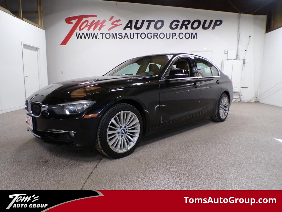 2015 BMW 3 Series 328i xDrive  - B62132L  - Tom's Budget Cars