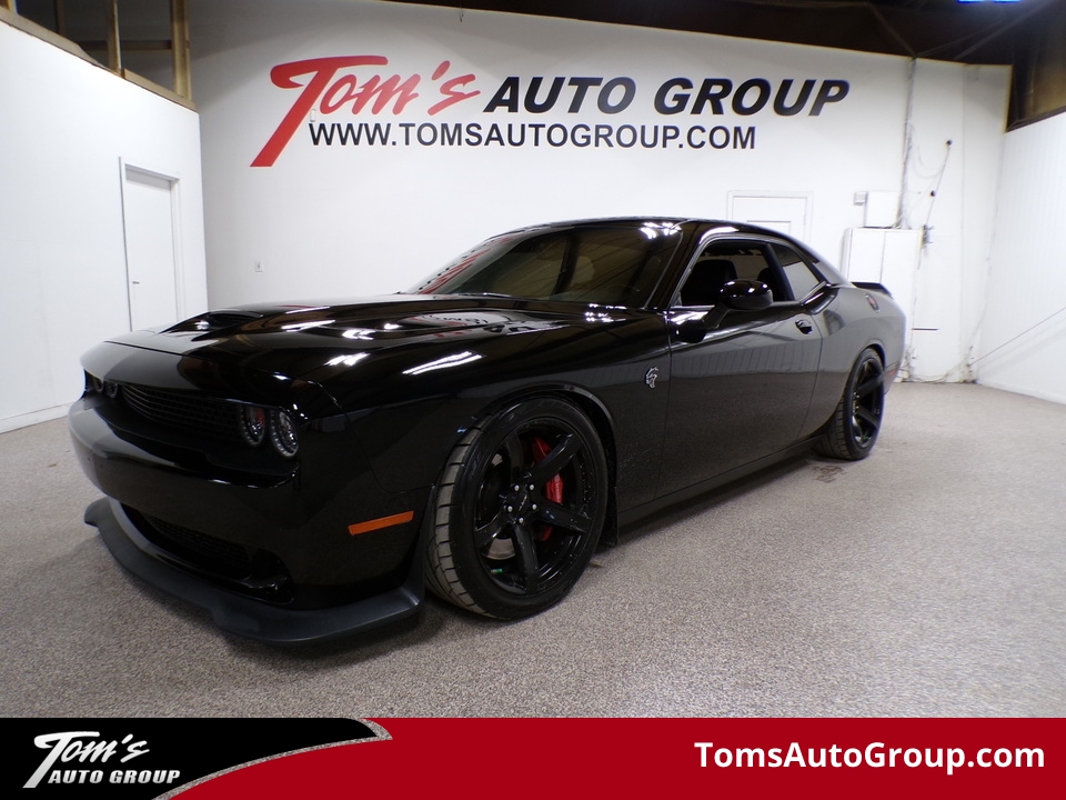 2016 Dodge Challenger SRT Hellcat  - M52449L  - Tom's Auto Group