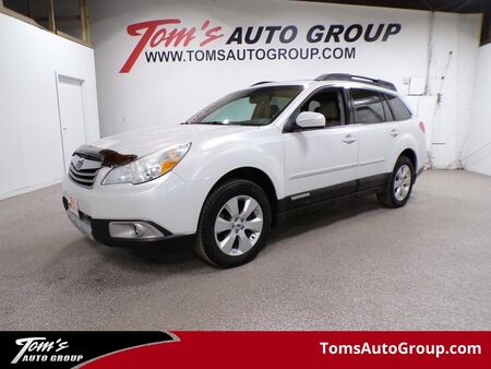 2012 Subaru Outback  - Tom's Auto Group