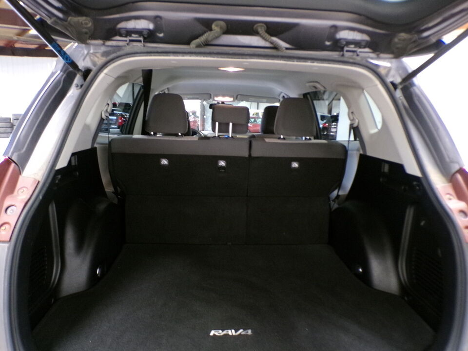 2013 Toyota RAV-4  - Tom's Budget Cars