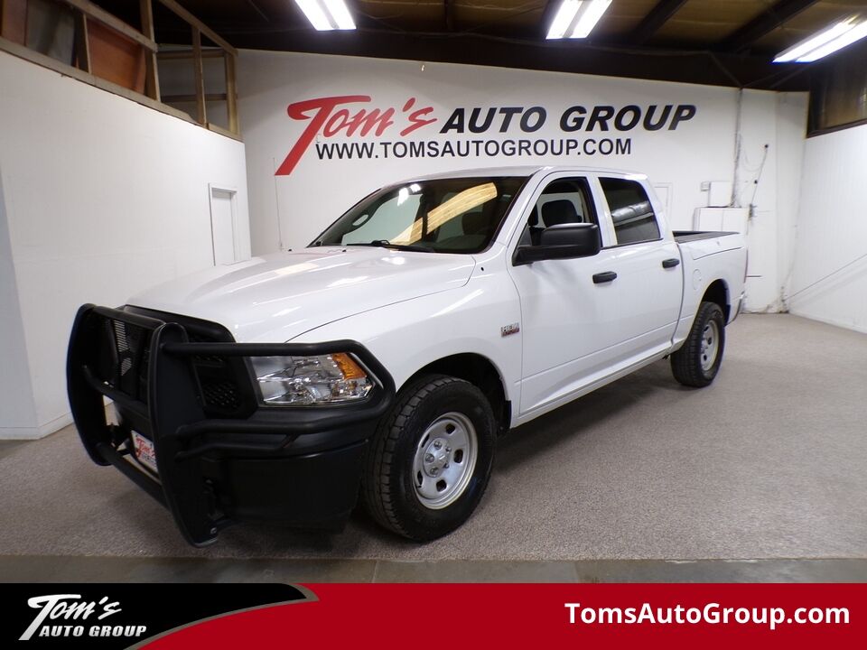 2019 Ram 1500 Classic  - Tom's Auto Group