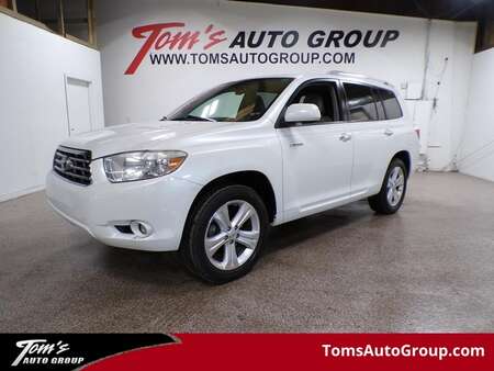 Toyota Highlander's photo