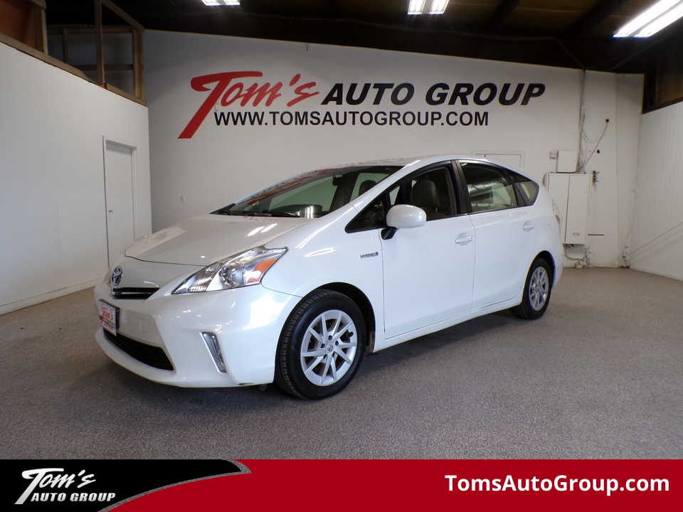 2013 Toyota Prius v Two  - S07474L  - Tom's Auto Group