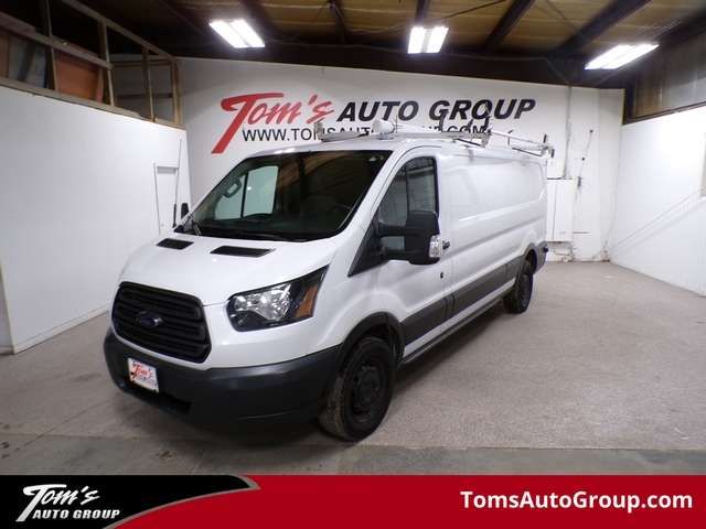 Ford Transit's photo