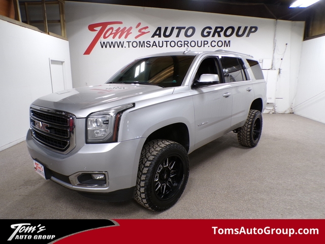 GMC Yukon's photo