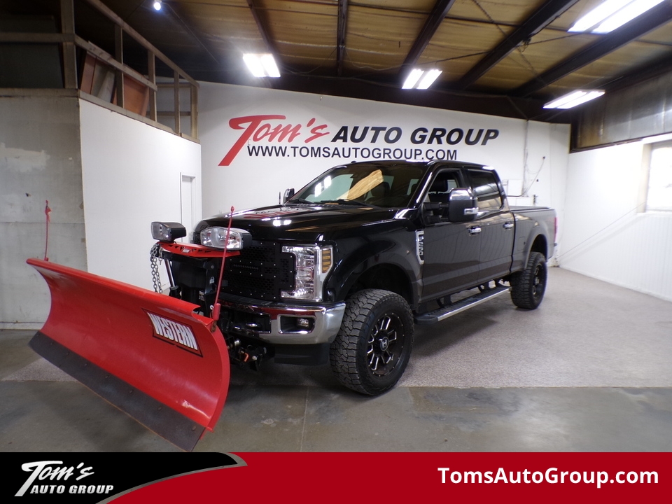 2018 Ford F-250 LARIAT  - T78749  - Tom's Truck