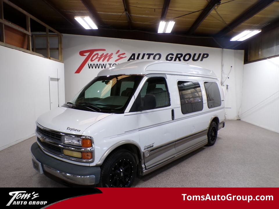 2002 Chevrolet Express Van Base  - S59996C  - Tom's Auto Group