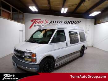 2002 Chevrolet Express Van Base