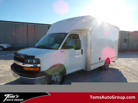 2016 Chevrolet Express Commercial Cutaway  - Tom's Truck