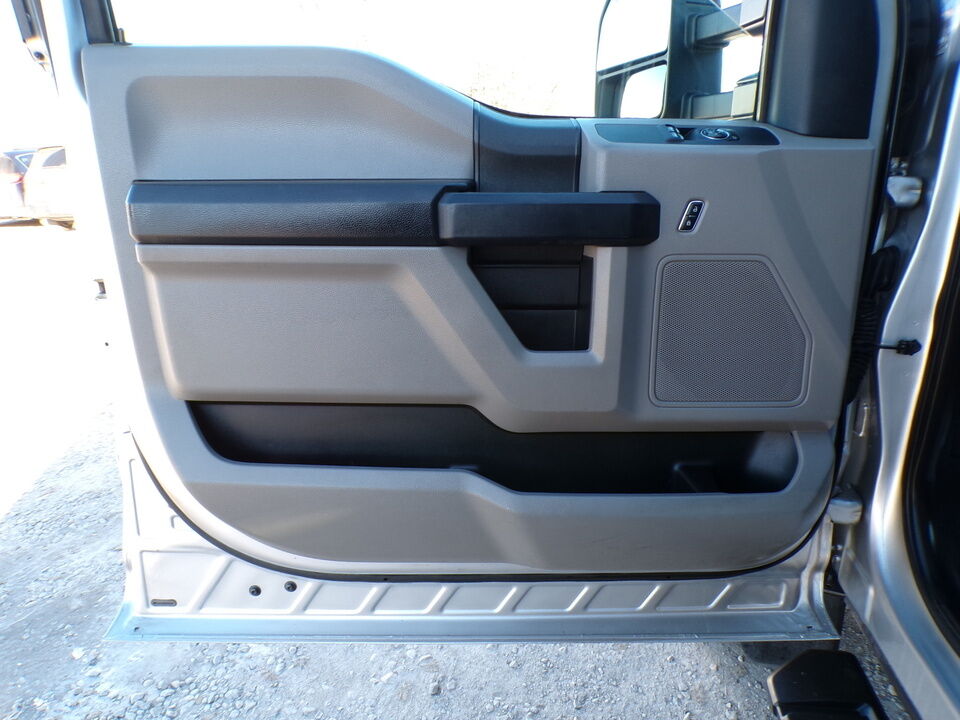 2017 Ford F-550  - Tom's Budget Cars
