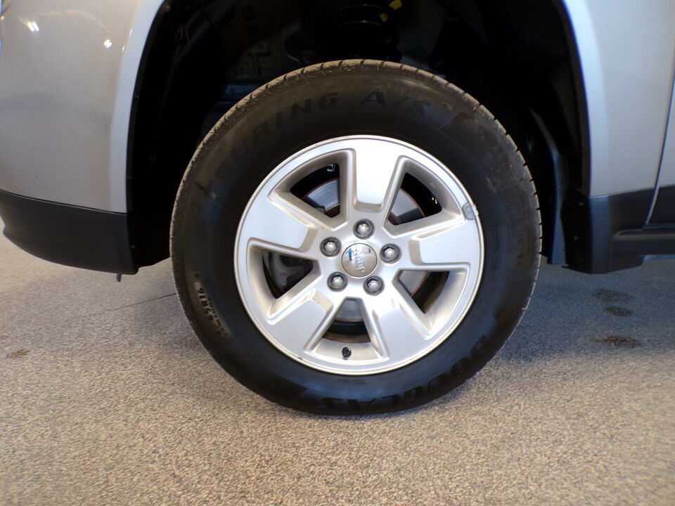 2015 Jeep Compass  - Tom's Auto Sales, Inc.