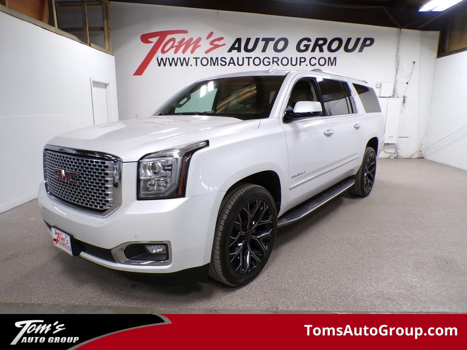 2017 GMC Yukon XL Denali  - M15735  - Tom's Auto Group