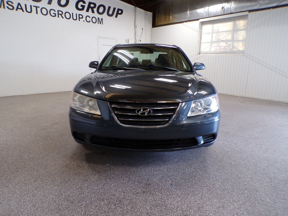 2010 Hyundai Sonata  - Tom's Auto Sales, Inc.