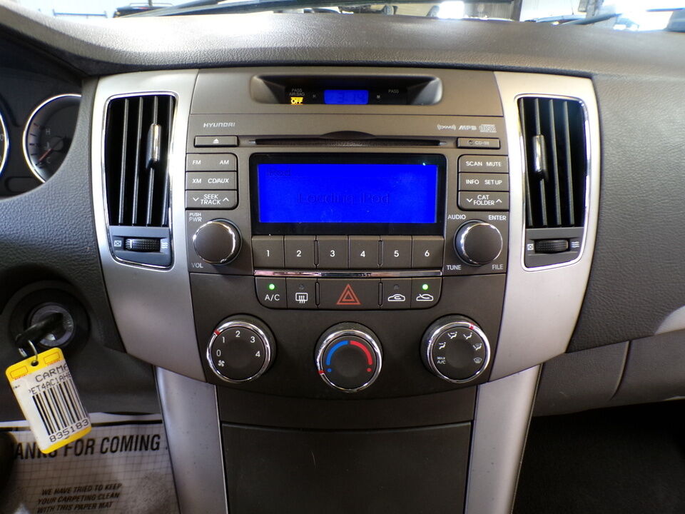 2010 Hyundai Sonata  - Tom's Auto Sales, Inc.
