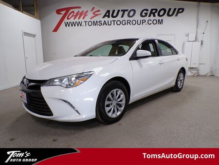 2015 Toyota Camry  - Tom's Budget Cars