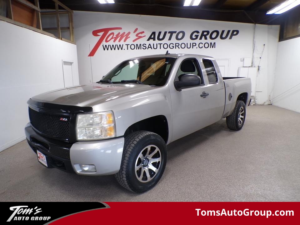 2009 Chevrolet Silverado 1500 LT  - T20996  - Tom's Truck