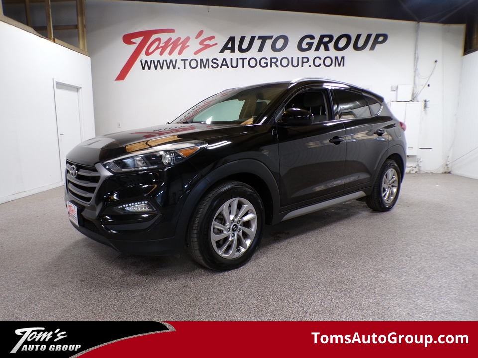 2017 Hyundai Tucson SE  - M96464  - Tom's Auto Sales, Inc.