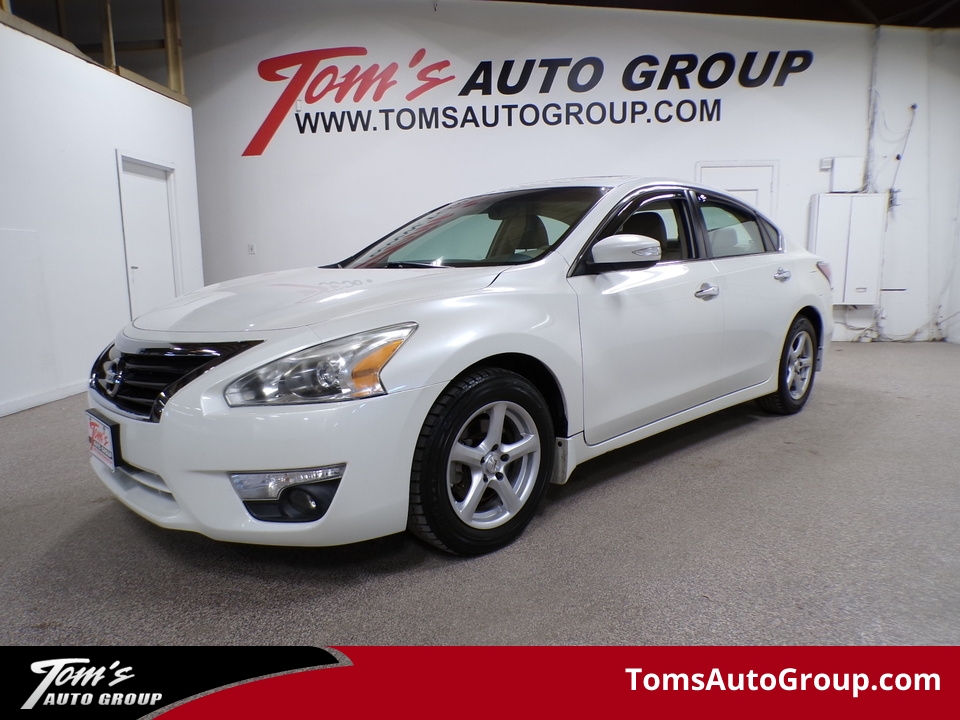 2015 Nissan Altima 2.5 SL  - N29283Z  - Tom's Auto Group