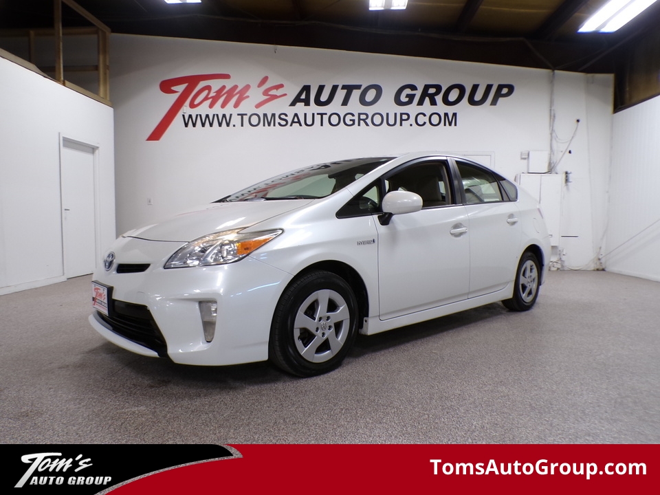 2015 Toyota Prius Two  - S36977L  - Tom's Venta De Auto