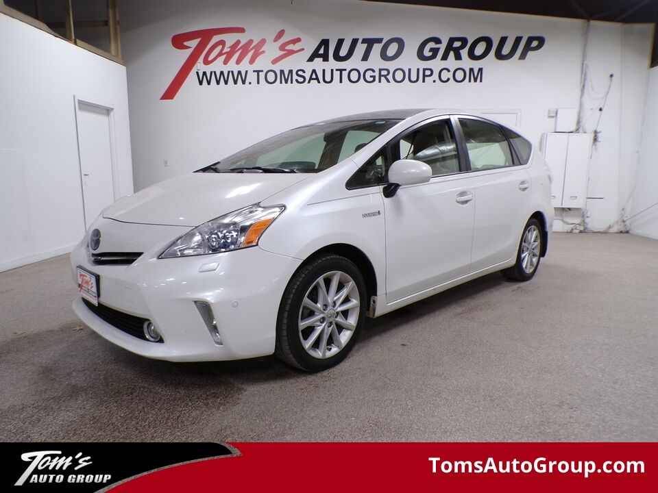 2012 Toyota Prius v  - Tom's Budget Cars