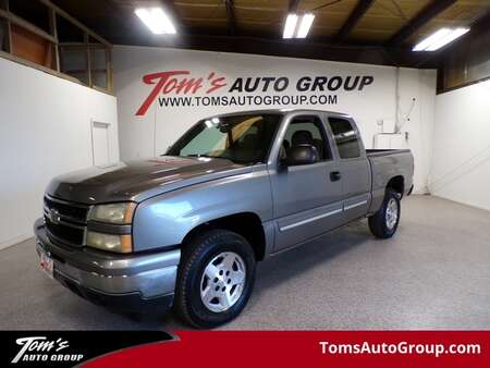 2006 Chevrolet Silverado 1500 LT2 for Sale  - T02011L  - Tom's Truck