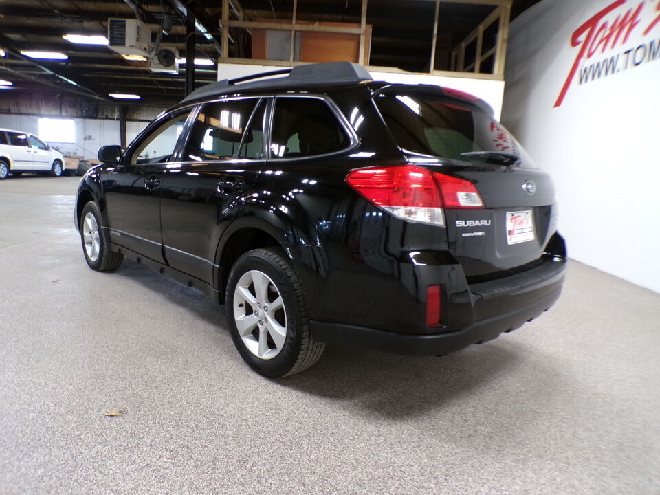 2013 Subaru Outback  - Tom's Credit City