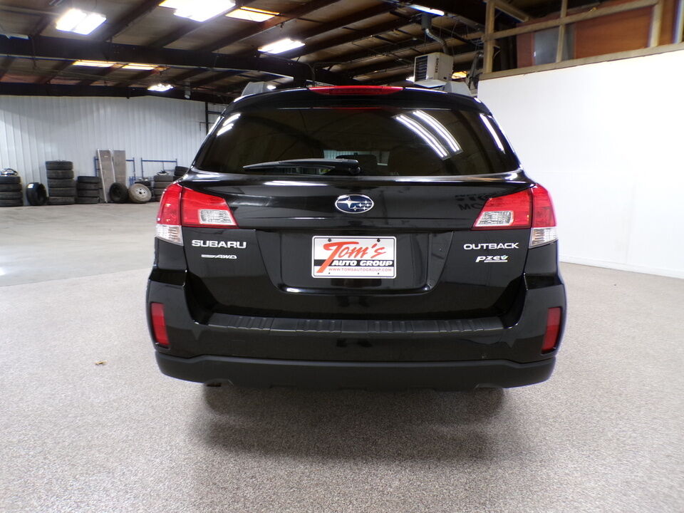 2013 Subaru Outback  - Tom's Credit City