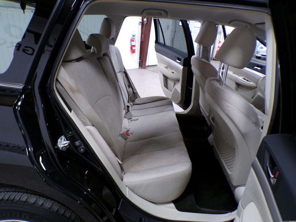2013 Subaru Outback  - Tom's Credit City