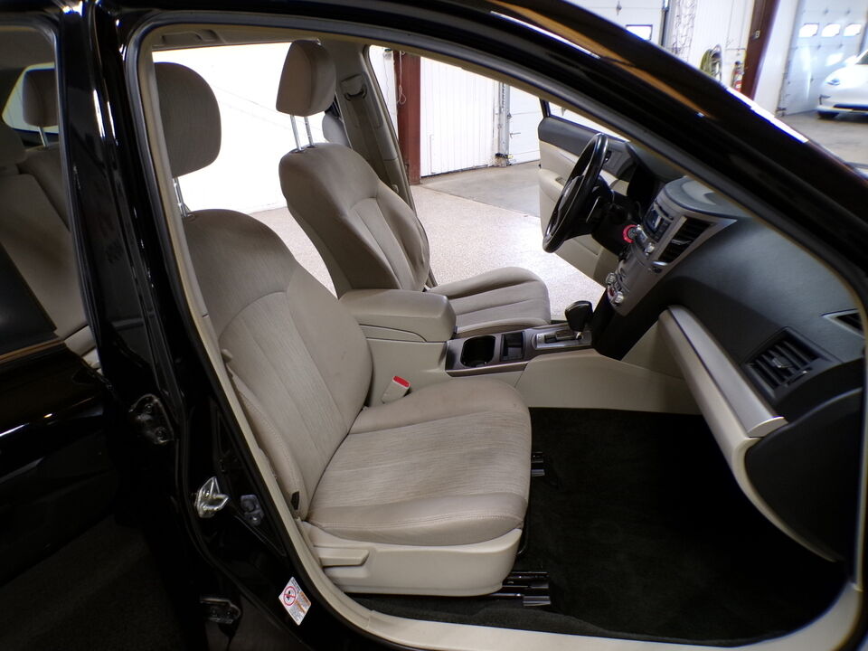 2013 Subaru Outback  - Tom's Credit City